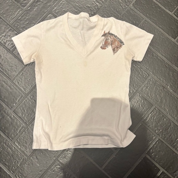 Women’s Vintage Cream V-Neck T-Shirt with Horse Design. - Picture 1 of 4
